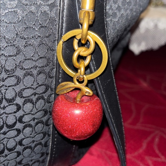 Red Apple Keychain bag backpack charm - Picture 3 of 5